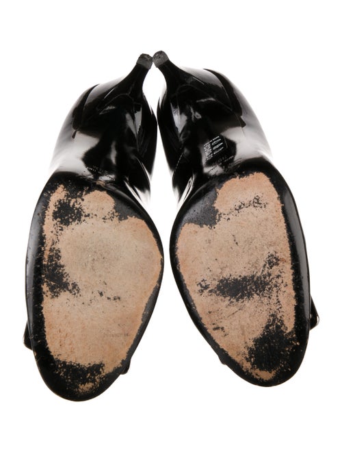 Roger Vivier Patent Leather Pumps