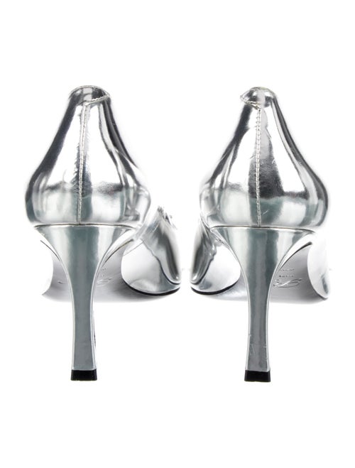 Roger Vivier Leather Pumps