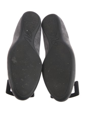 Roger Vivier Leather Flats