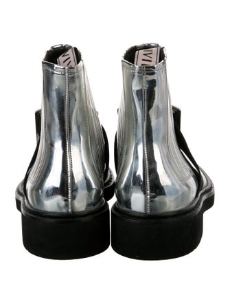 Roger Vivier Patent Leather Chelsea Boots