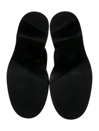 Roger Vivier Patent Leather Chelsea Boots