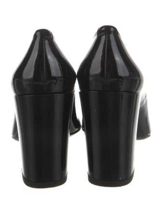 Roger Vivier Leather Pumps
