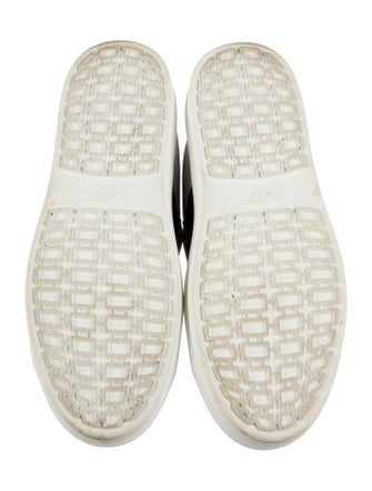Roger Vivier Crystal Embellishments Sneakers