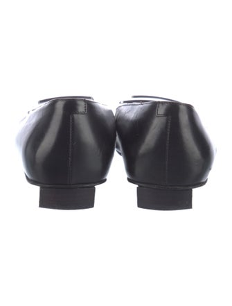 Roger Vivier Leather Flats