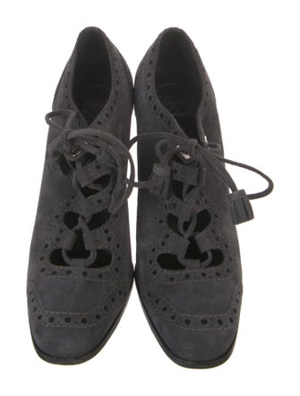 Roger Vivier Suede Tassel Accents Pumps