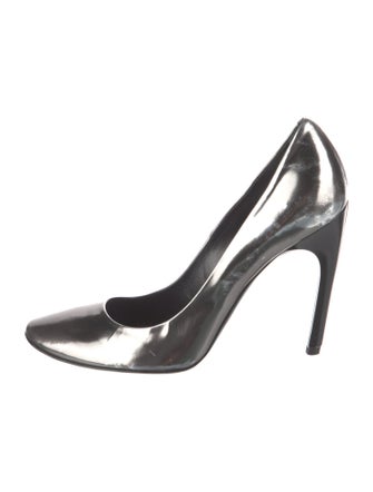 Roger Vivier Patent Leather Pumps