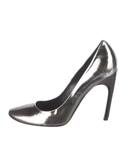 Roger Vivier Patent Leather Pumps