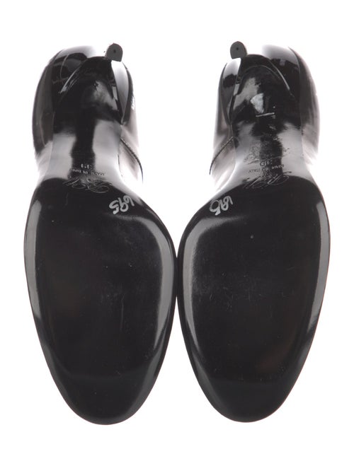 Roger Vivier Patent Leather Pumps