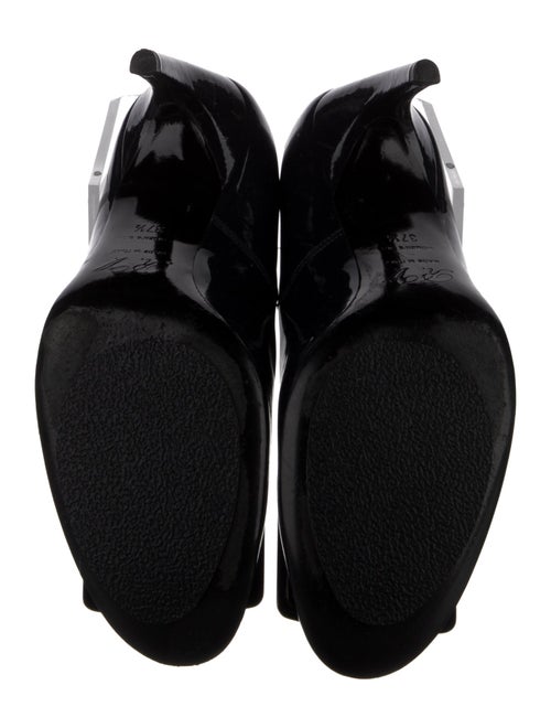 Roger Vivier Patent Leather Pumps