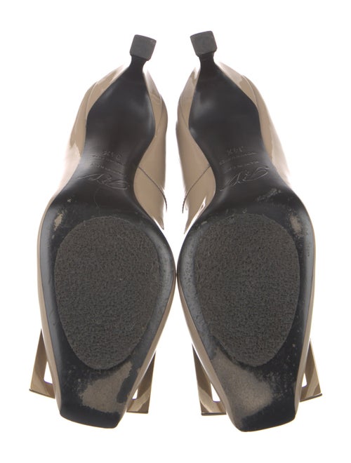 Roger Vivier Patent Leather Pumps