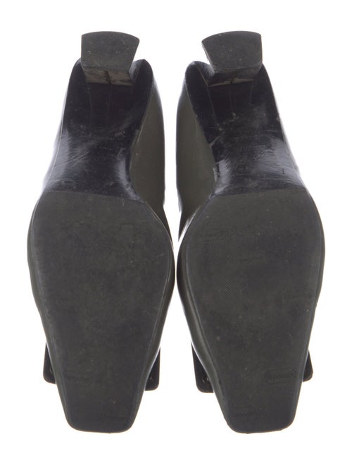 Roger Vivier Patent Leather Pumps