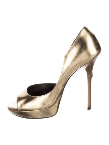 Pre-owned Roger Vivier Leather D'orsay Pumps In Gold