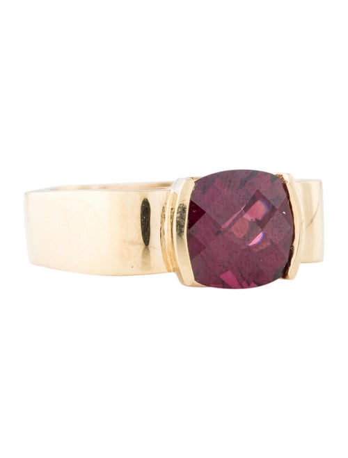18K Garnet Cocktail Ring yellow