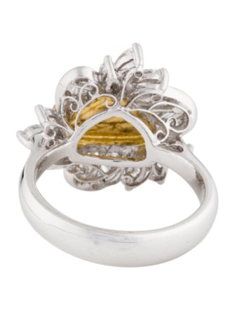 Ring 18K Emerald & Diamond Cocktail Ring