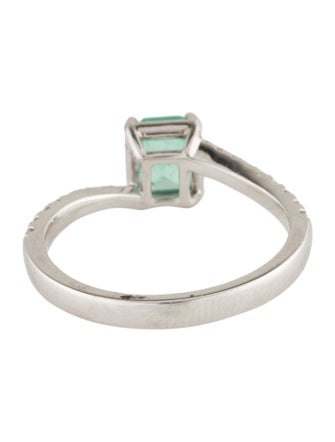 Ring 18K Emerald & Diamond Cocktail Ring
