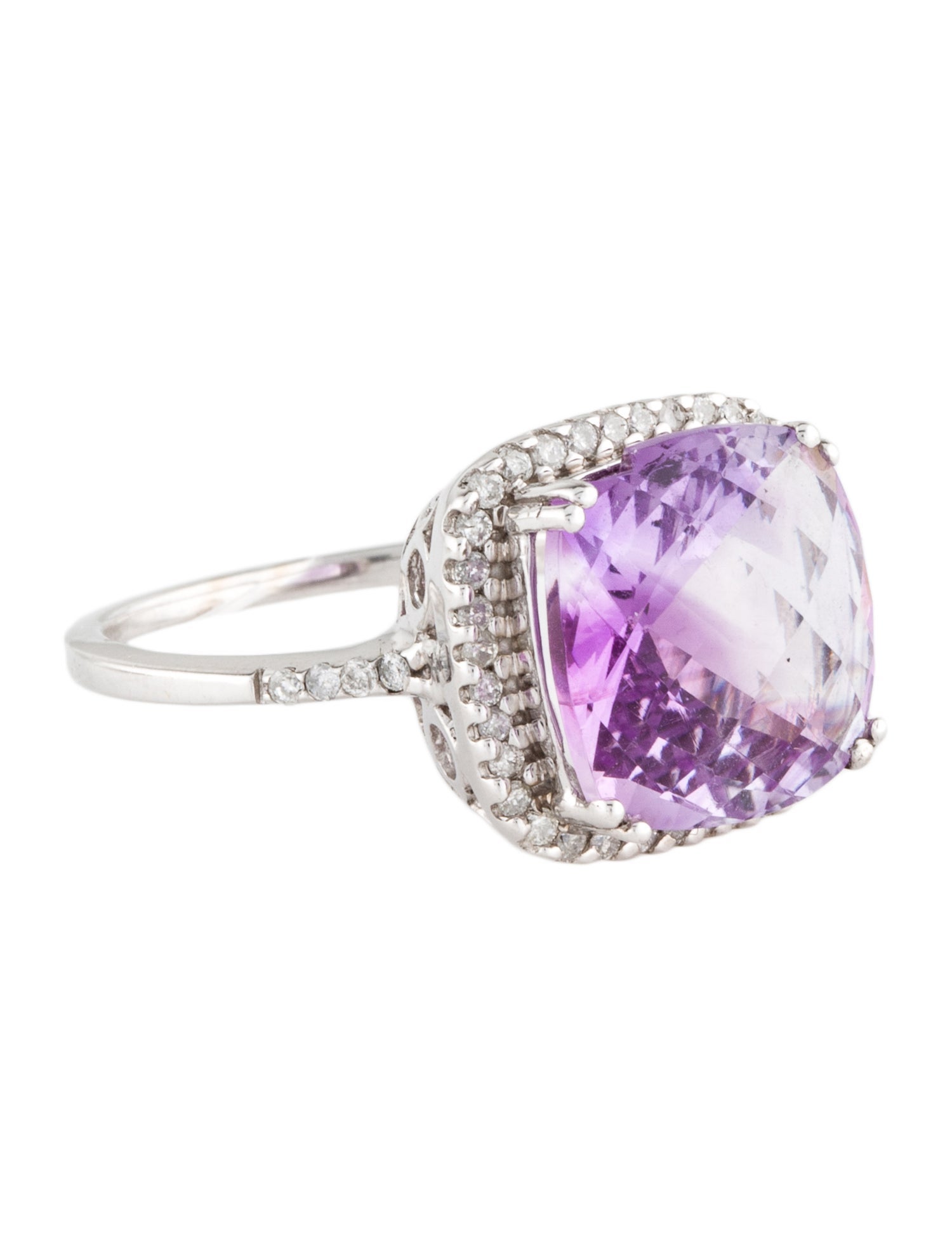 Ring 14K Amethyst & Diamond Cocktail Ring