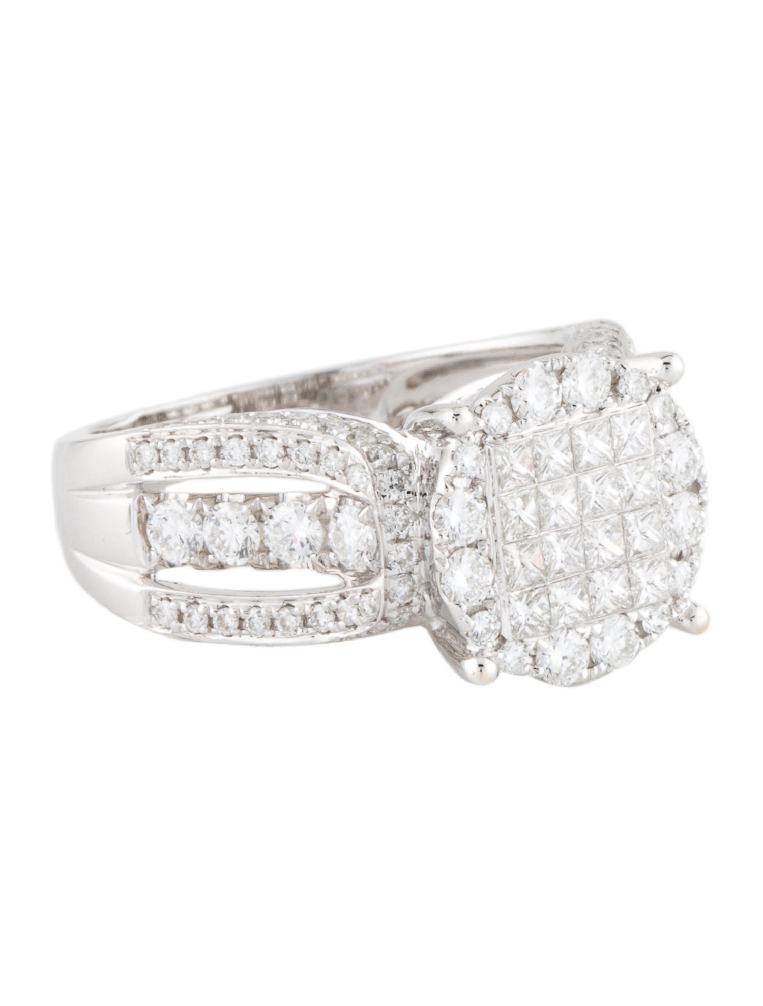 Ring 18K 1.39ctw Diamond Cocktail Ring