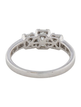 Ring 18K Diamond Engagement Ring