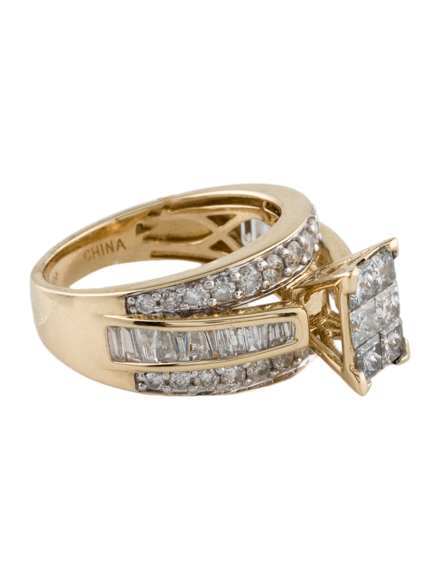 Ring 14K 2.10ctw Diamond Cocktail Ring