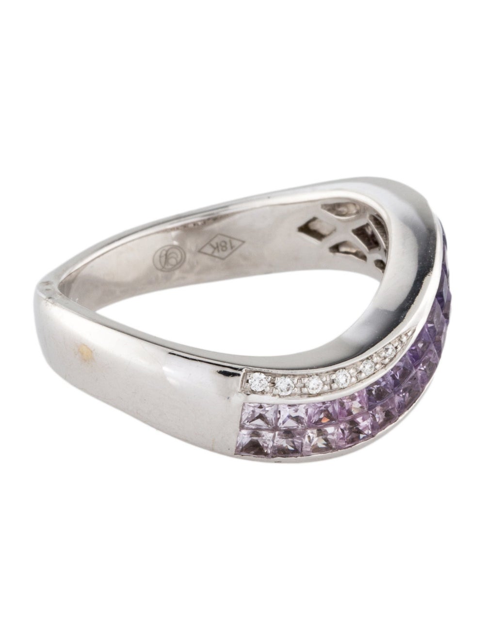 Ring 18K White Gold Featuring Rectangular Modifie… - image 1