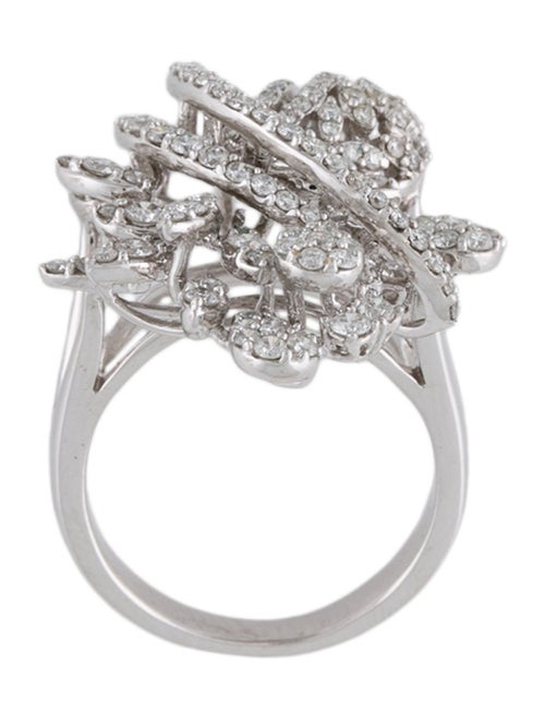 Ring 18K 1.32ctw Diamond Cluster Cocktail Ring