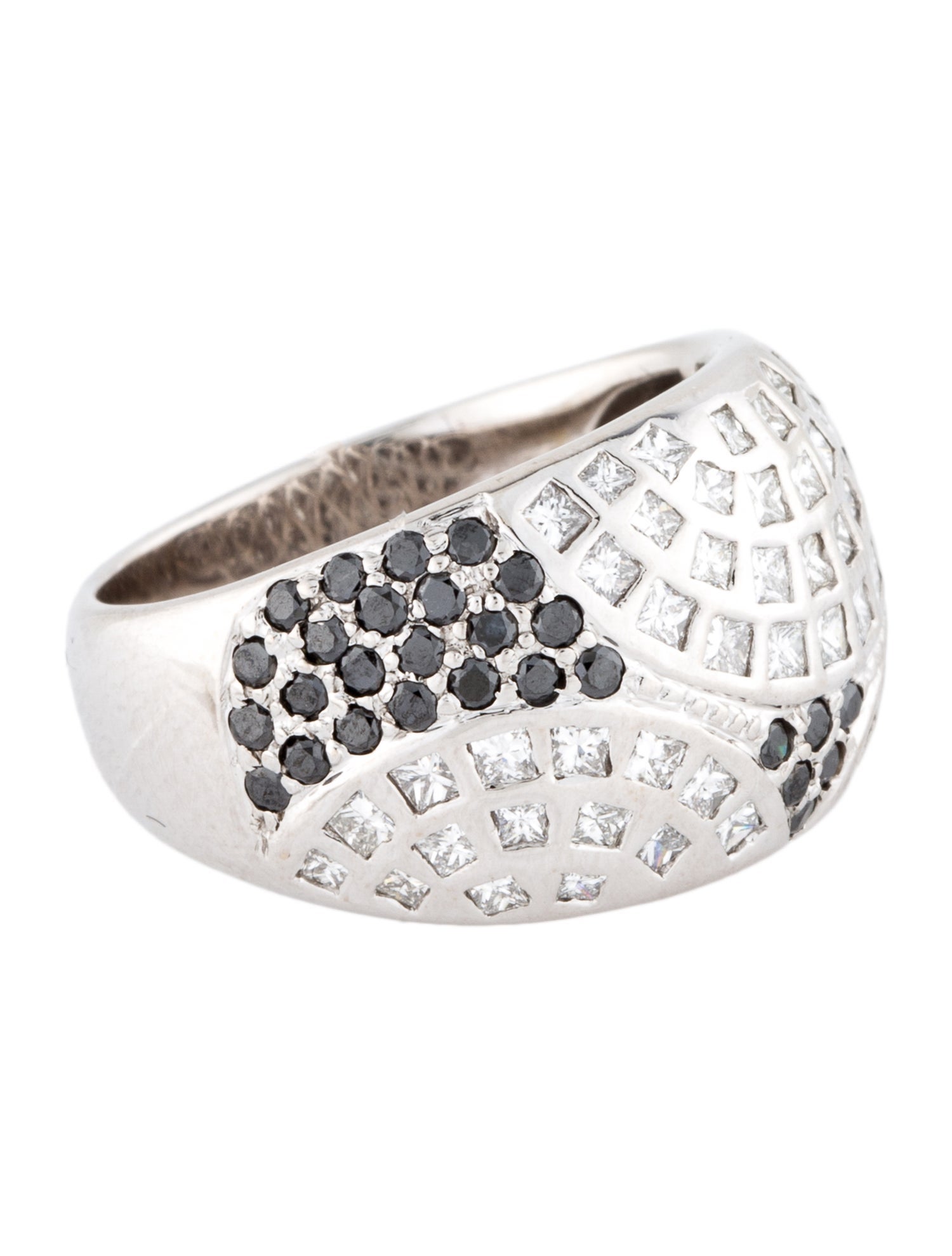 Ring 18K 1.68ctw Diamond Dome Band