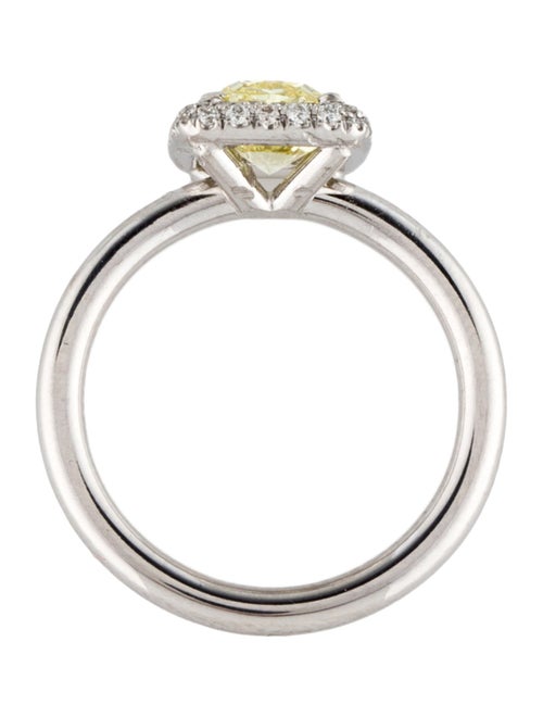 Ring 18K Diamond Halo Cocktail