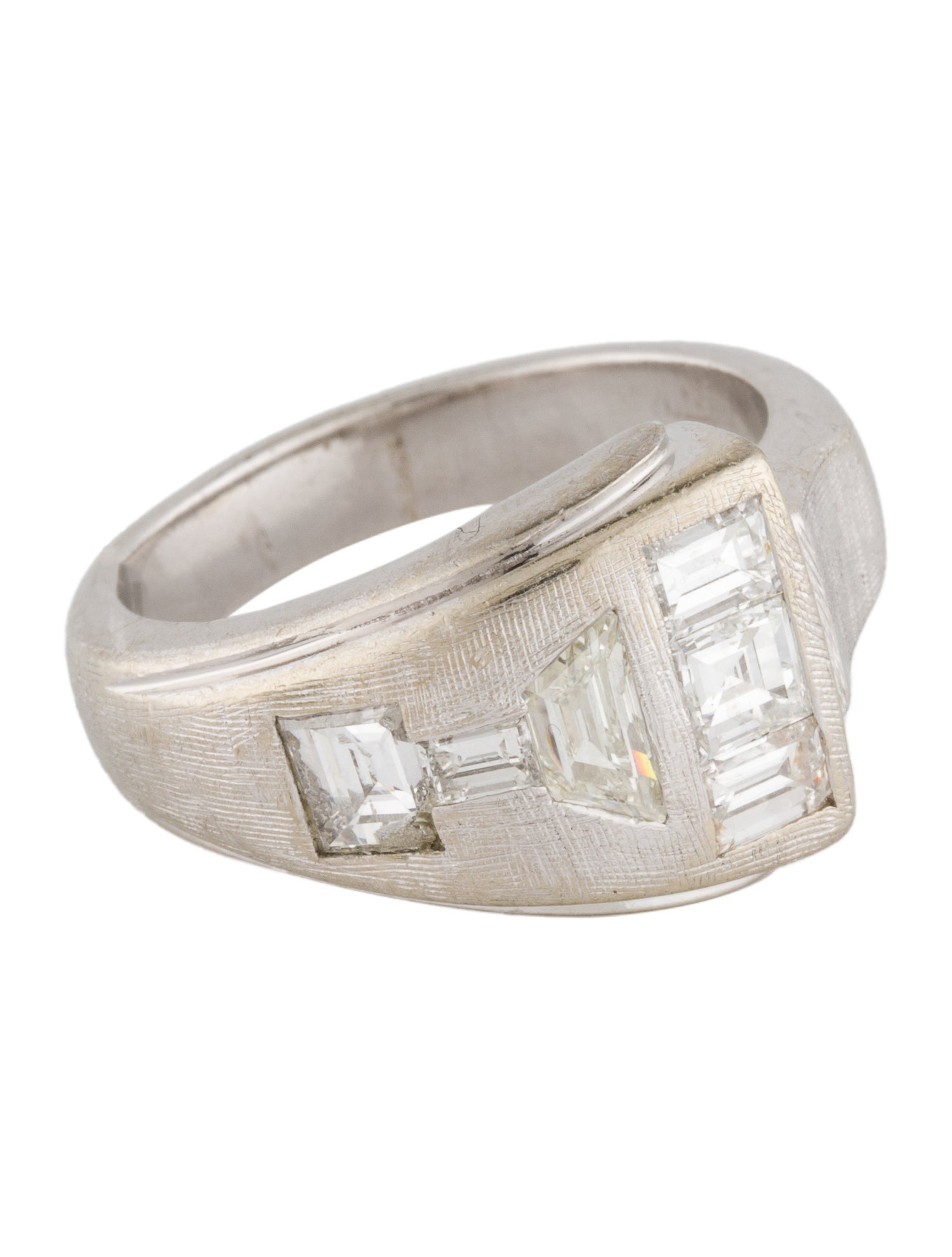 Ring 14K 1.55ctw Diamond Textured Band