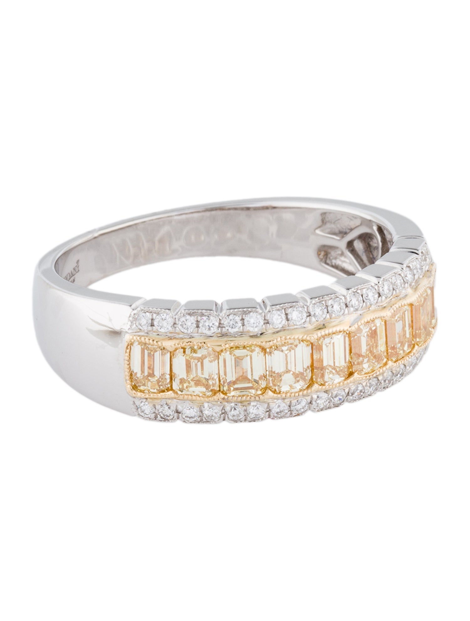 Ring 18K 1.81ctw Diamond Band Ring