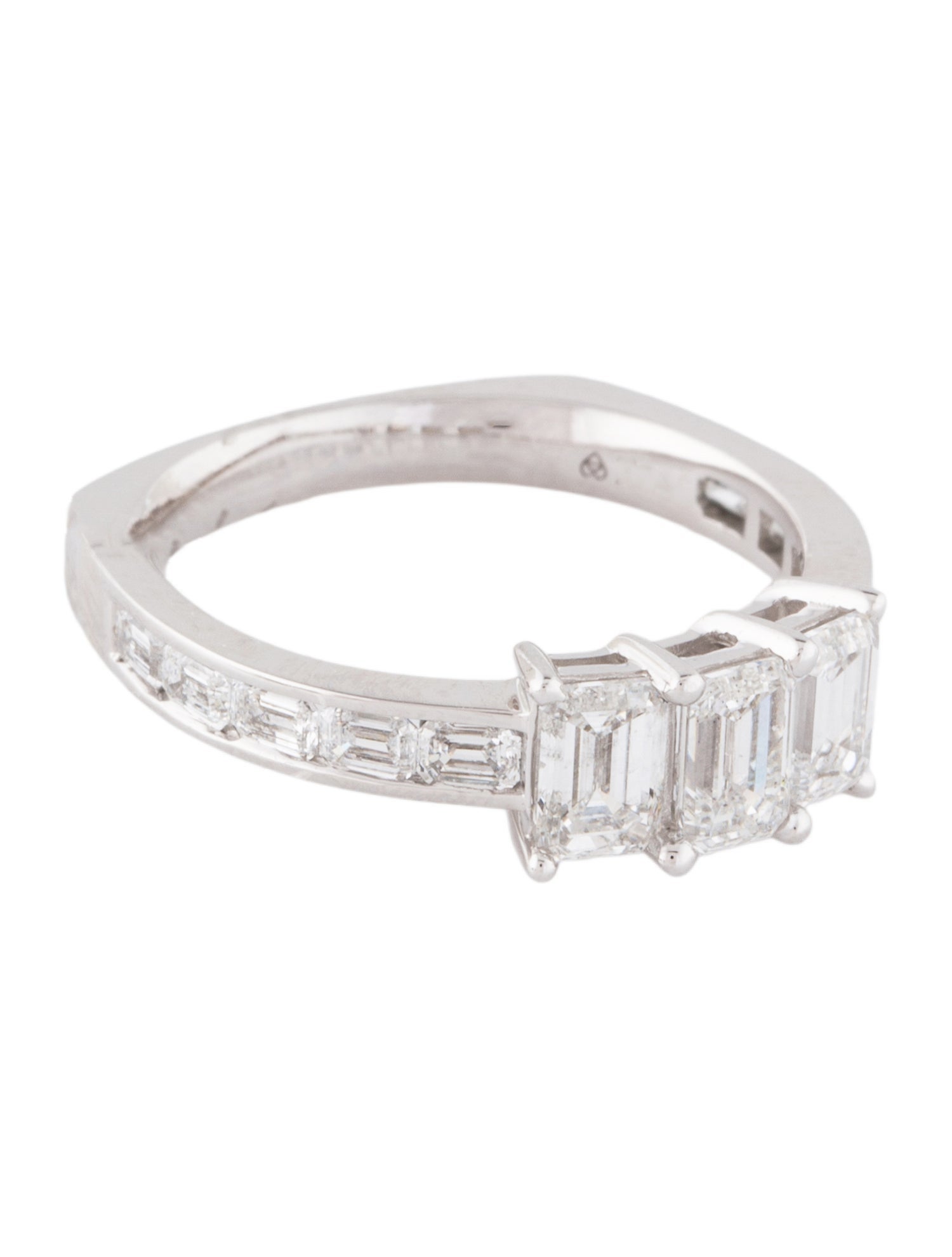 Ring 14K 2.00ctw Lab-Grown Diamond 3-Stone Band