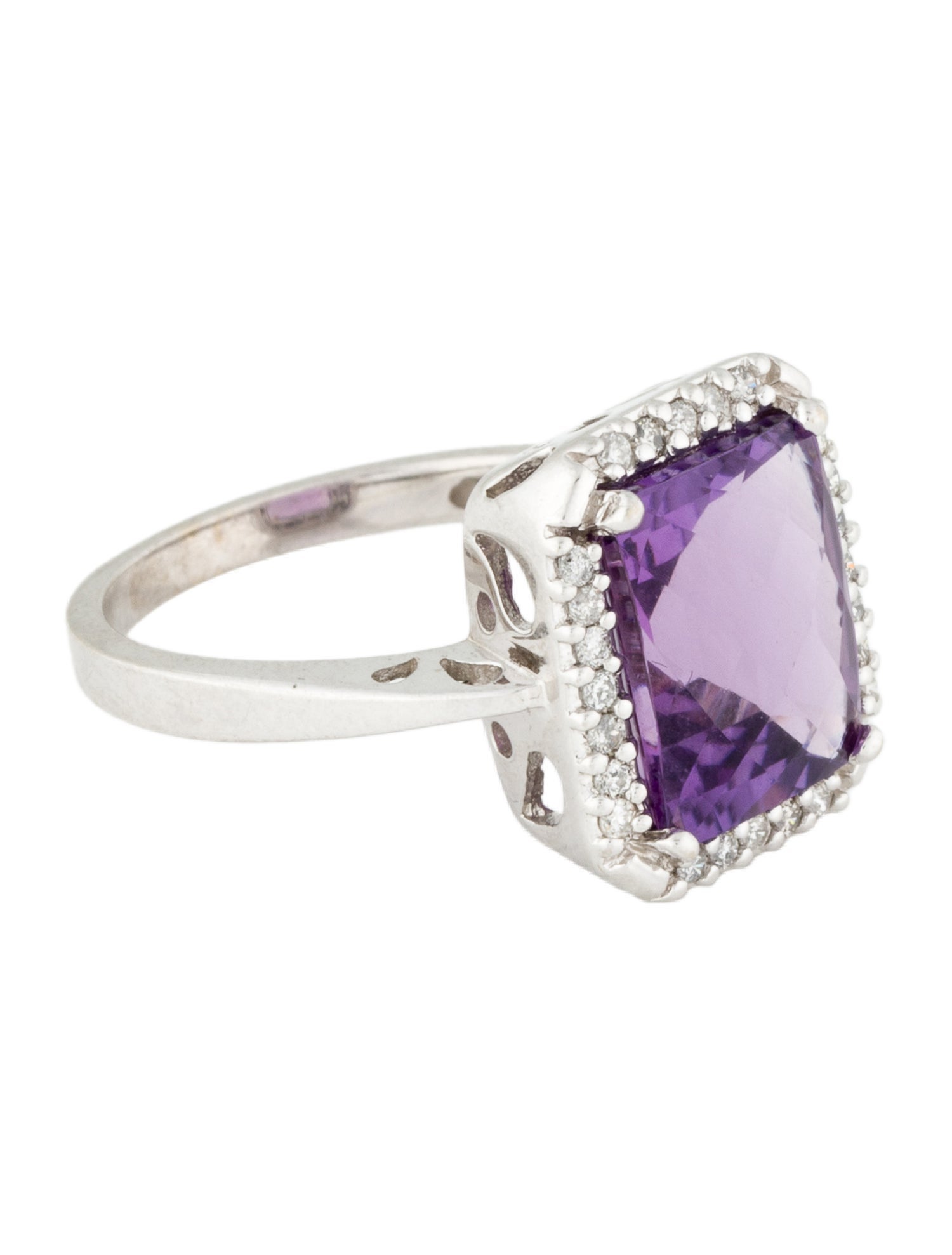 Ring 14K Amethyst & Diamond Cocktail Ring