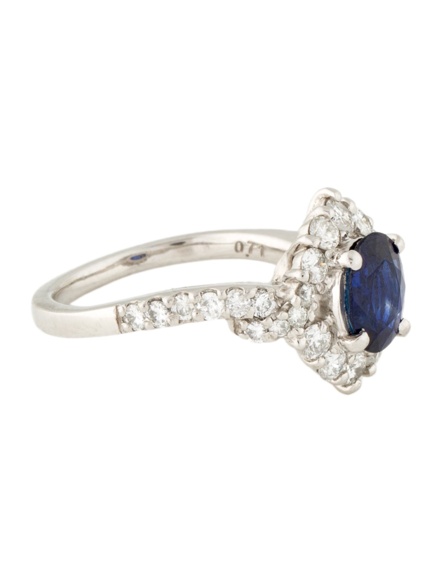 Ring Platinum 1.32ct Thailand Sapphire & Diamond Cocktail Ring