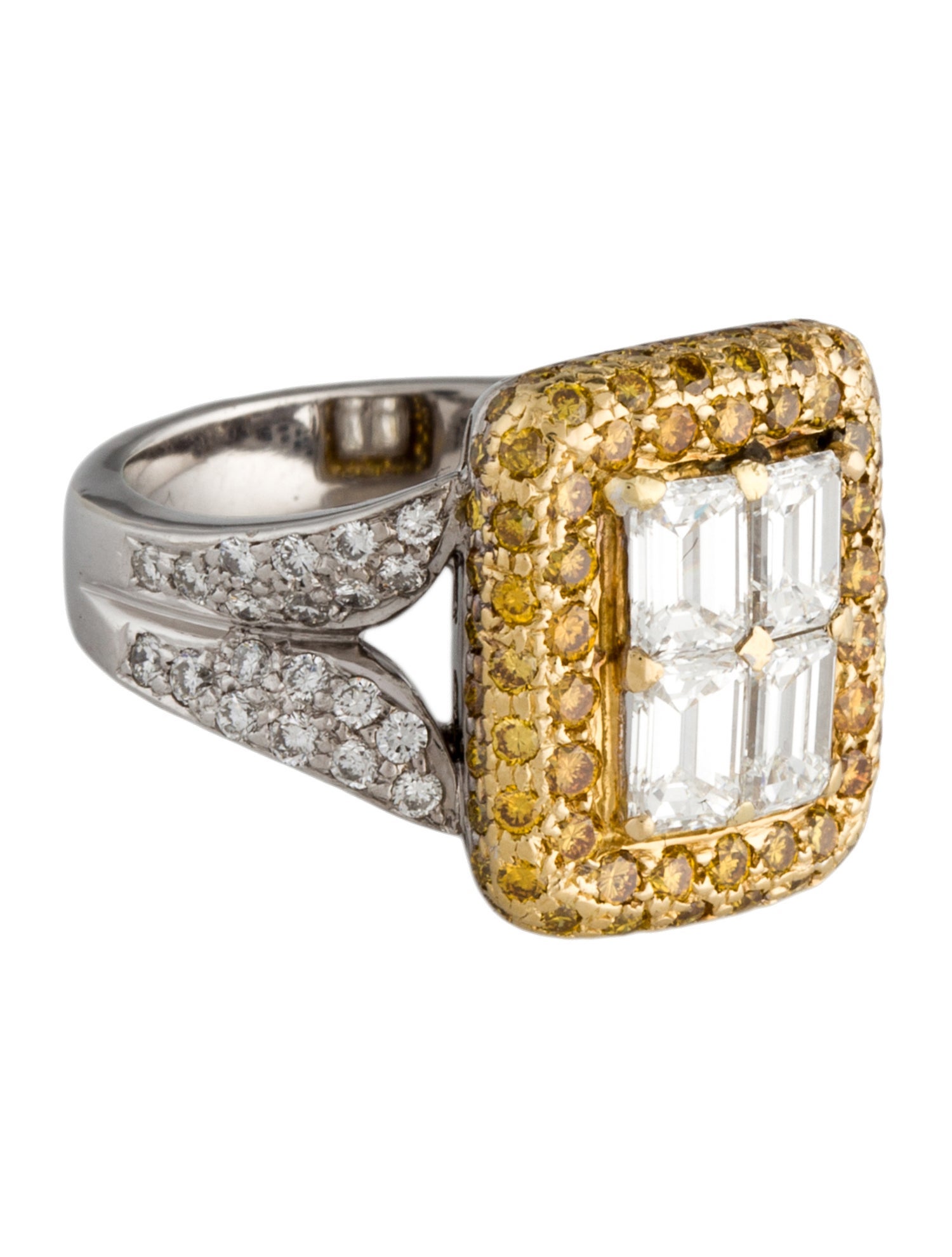 Ring 18K Two-Tone Diamond Cocktail RIng
