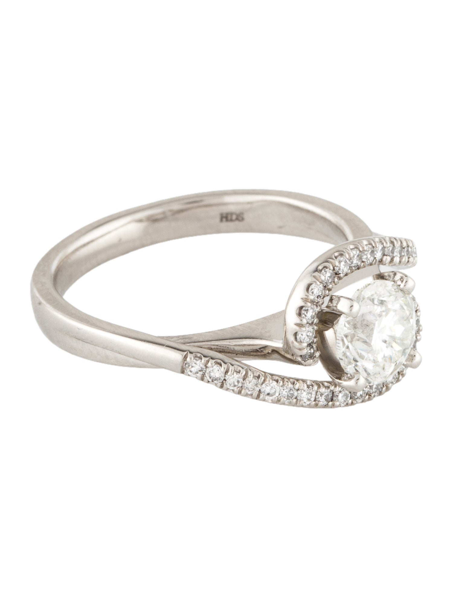 Ring Platinum Diamond Semi-Halo Cocktail