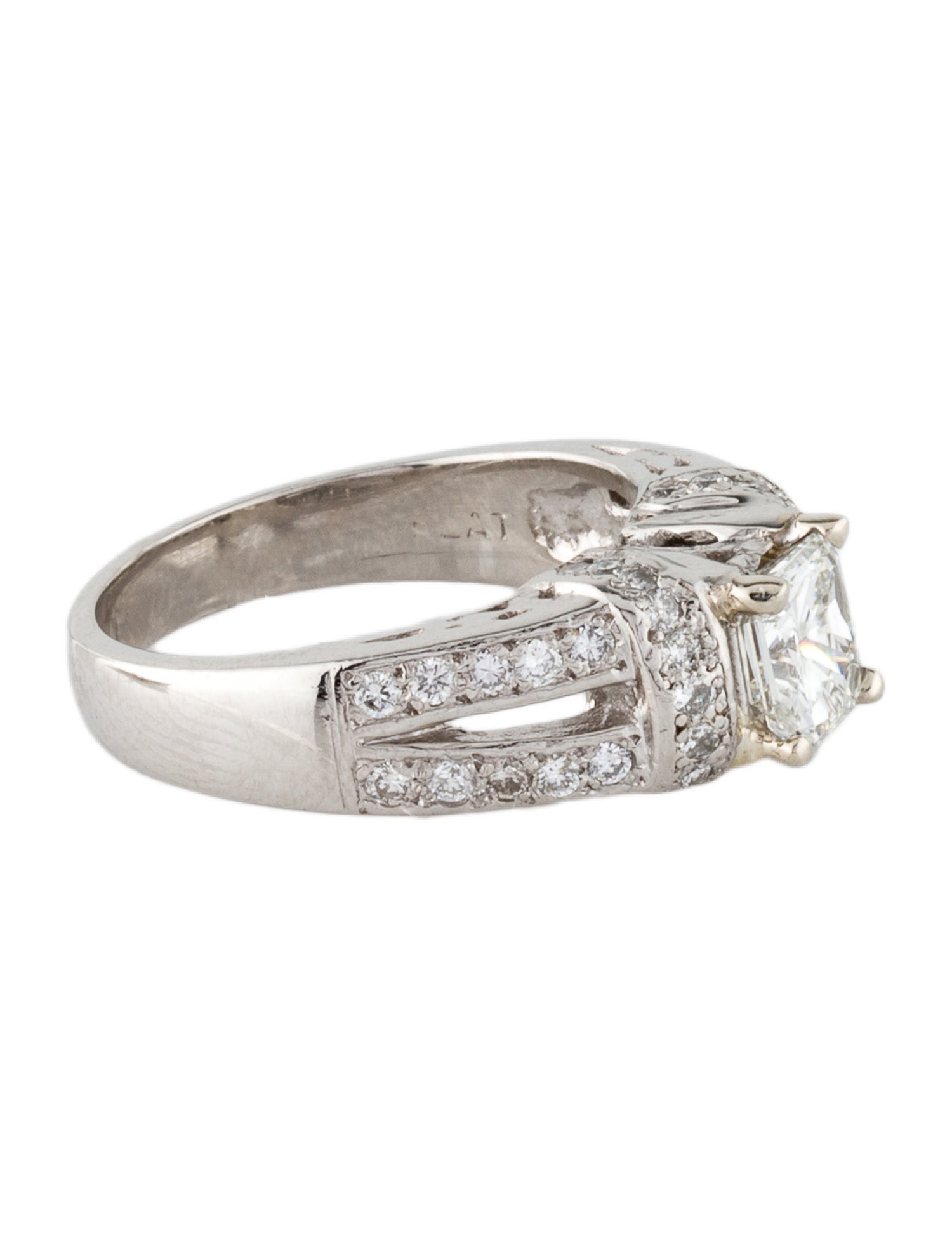 Ring Platinum 1.42ctw Diamond Engagement Ring