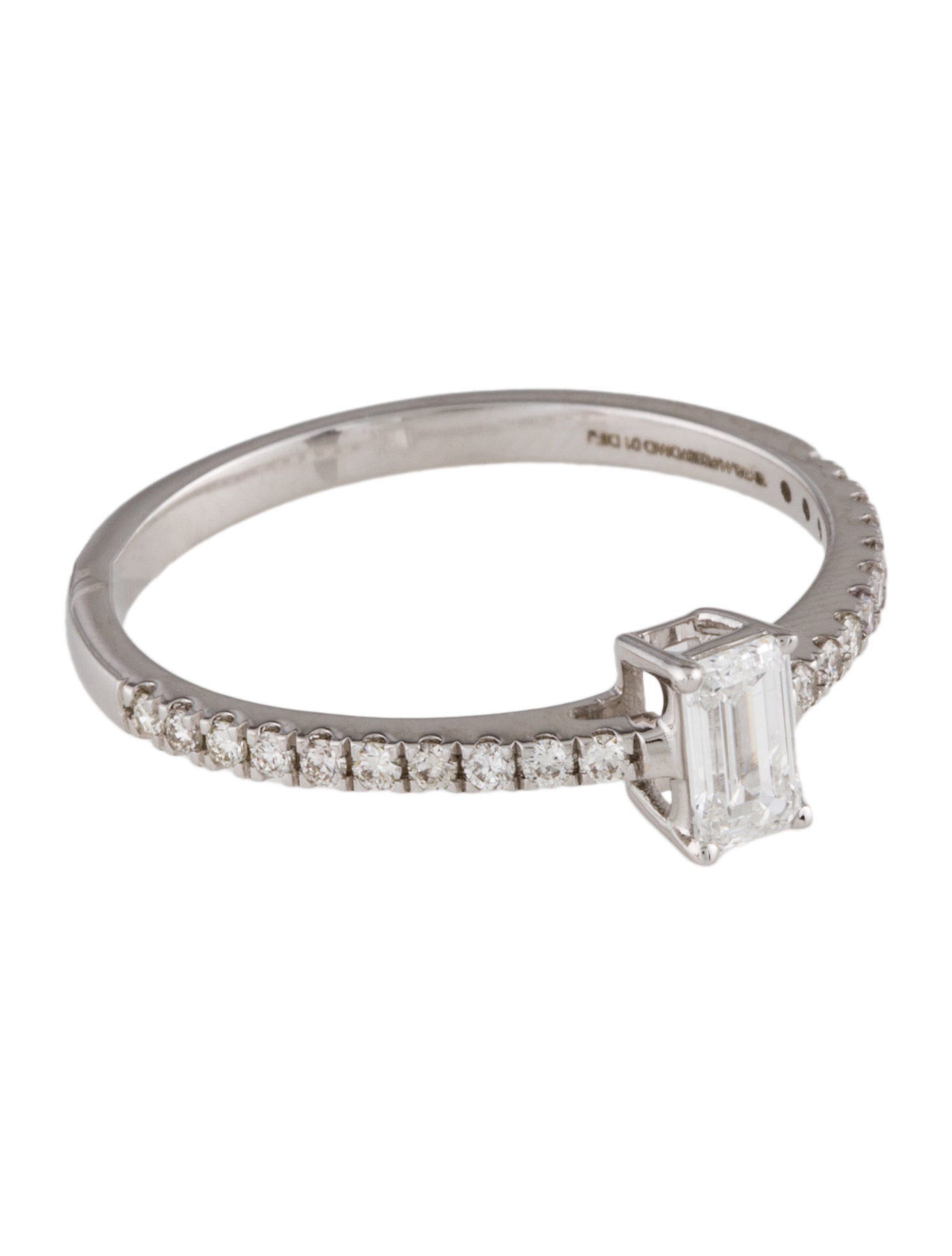 Ring 18K Diamond Stackable Cocktail Ring