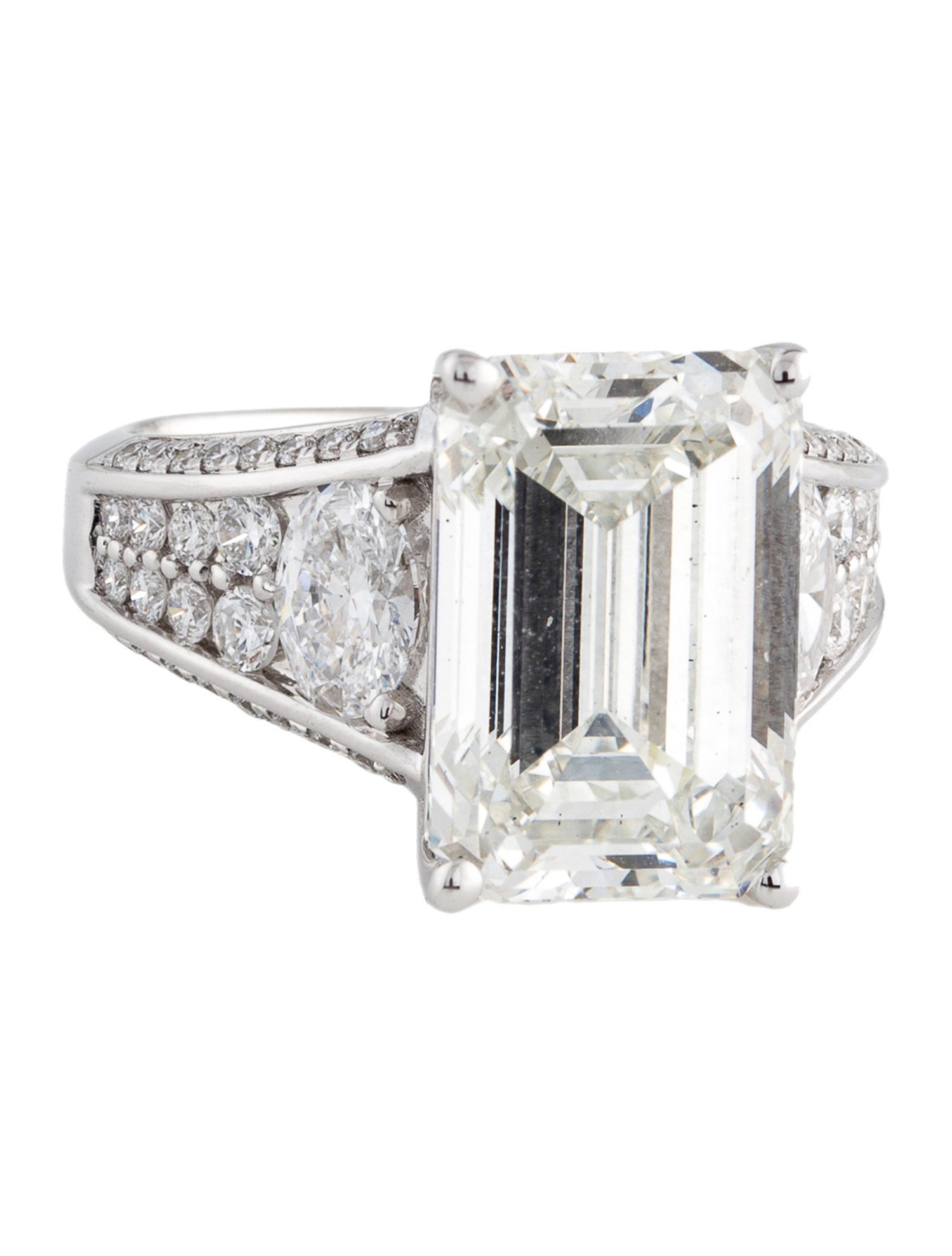 Ring 7.66ct Lab-Grown Diamond Engagement
