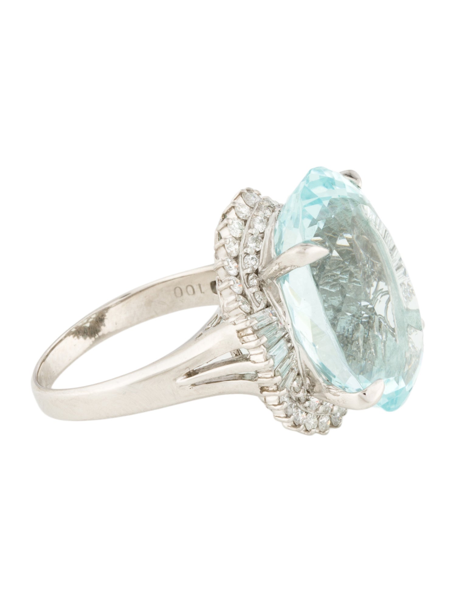 Ring Platinum Aquamarine & Diamond Cocktail Ring