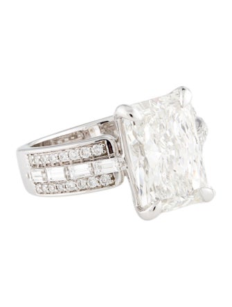 Ring 18K 5.62ctw Lab-Grown Diamond Engagement Ring