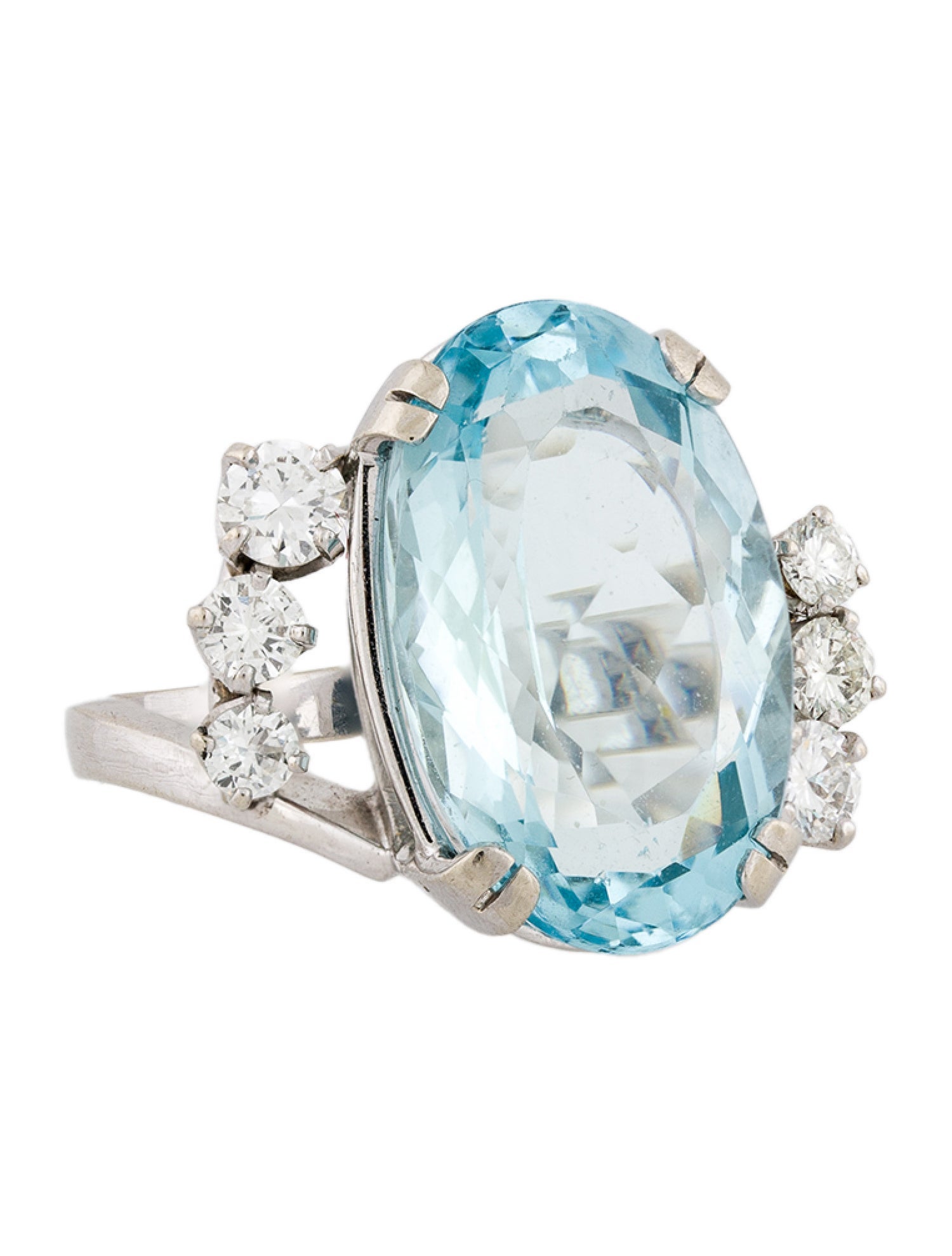Ring 14K 13.89ct Aquamarine & Diamond Cocktail Ring