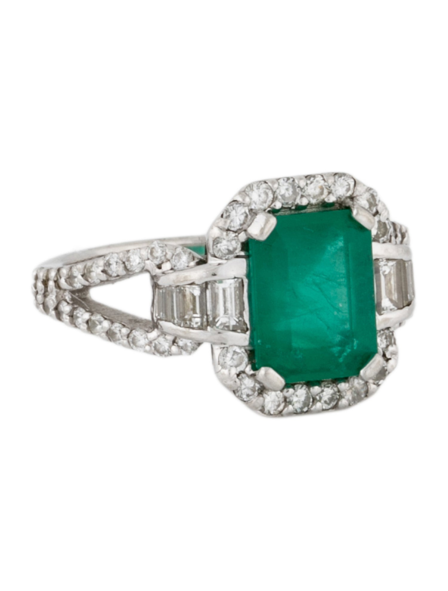Ring Platinum 2.18ct Emerald & Diamond Halo