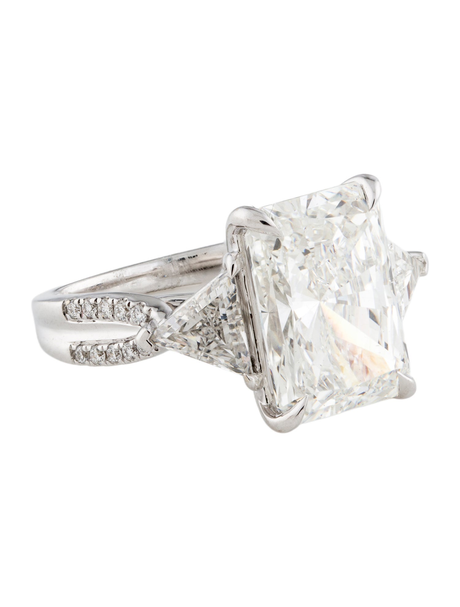 Ring 7.91ctw Lab-Grown Diamond Engagement Ring