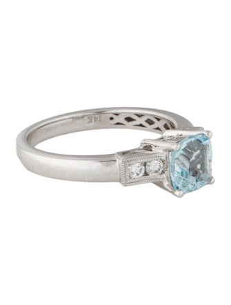 Ring 14K 1.00ct Aquamarine & Diamond Cocktail Ring