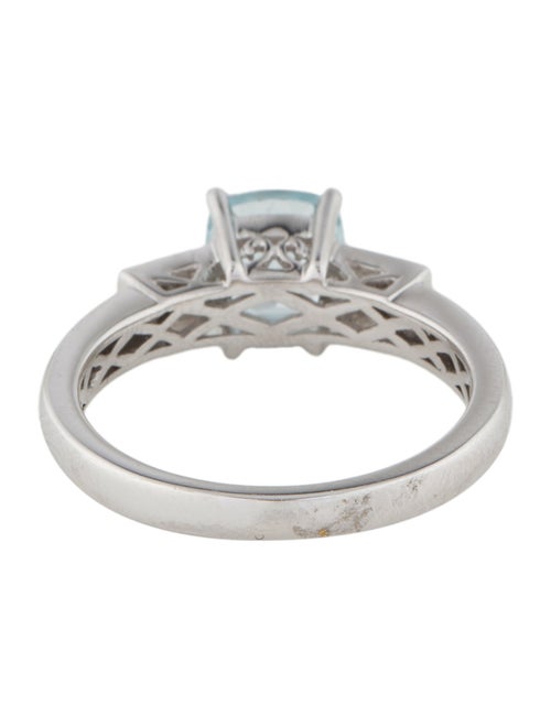 Ring 14K 1.00ct Aquamarine & Diamond Cocktail Ring