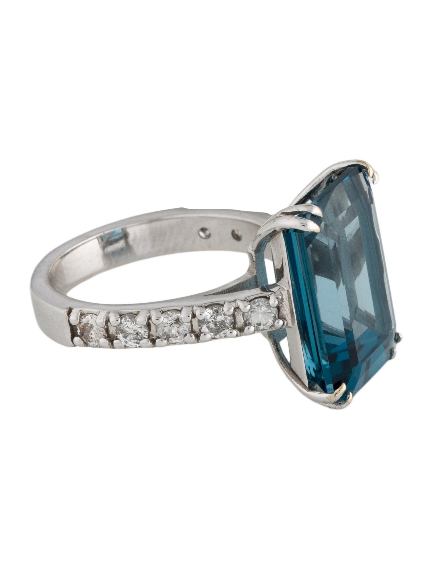 Ring 18K 11.42ct Topaz & Diamond Cocktail Ring