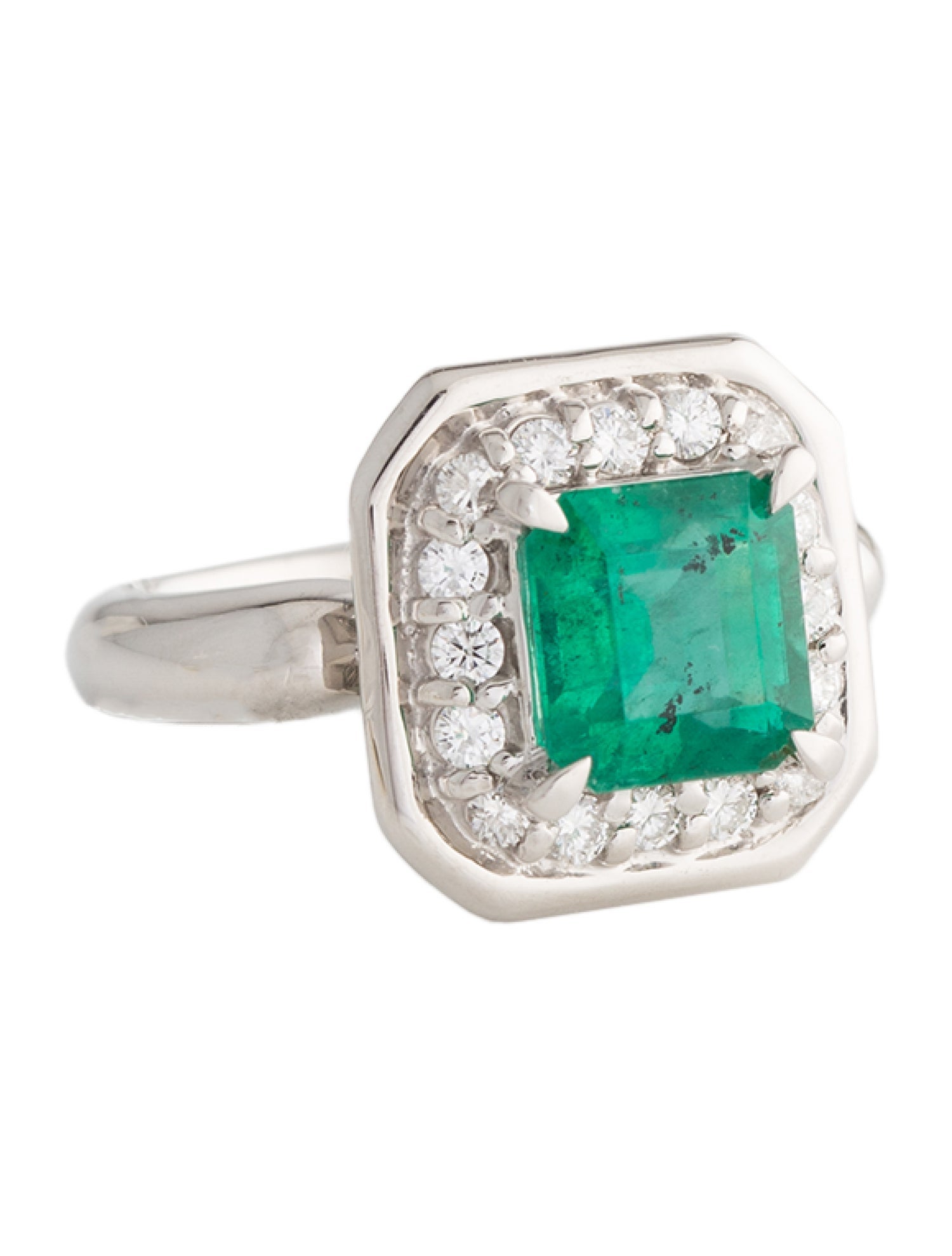 Ring Platinum 2.26ct Emerald & Diamond Cocktail