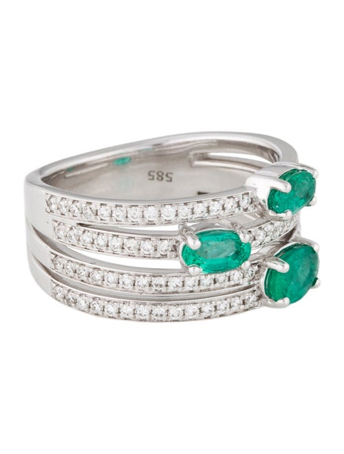 Ring Blue Nile 14K Emerald & Diamond Band