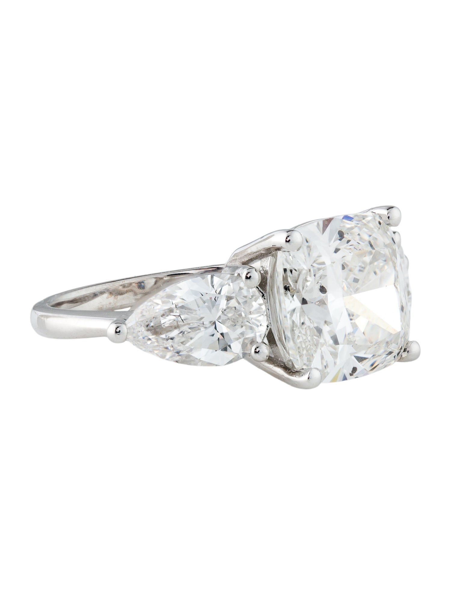 Ring 7.10ctw Lab-Grown Diamond Three Stone Engagement Ring