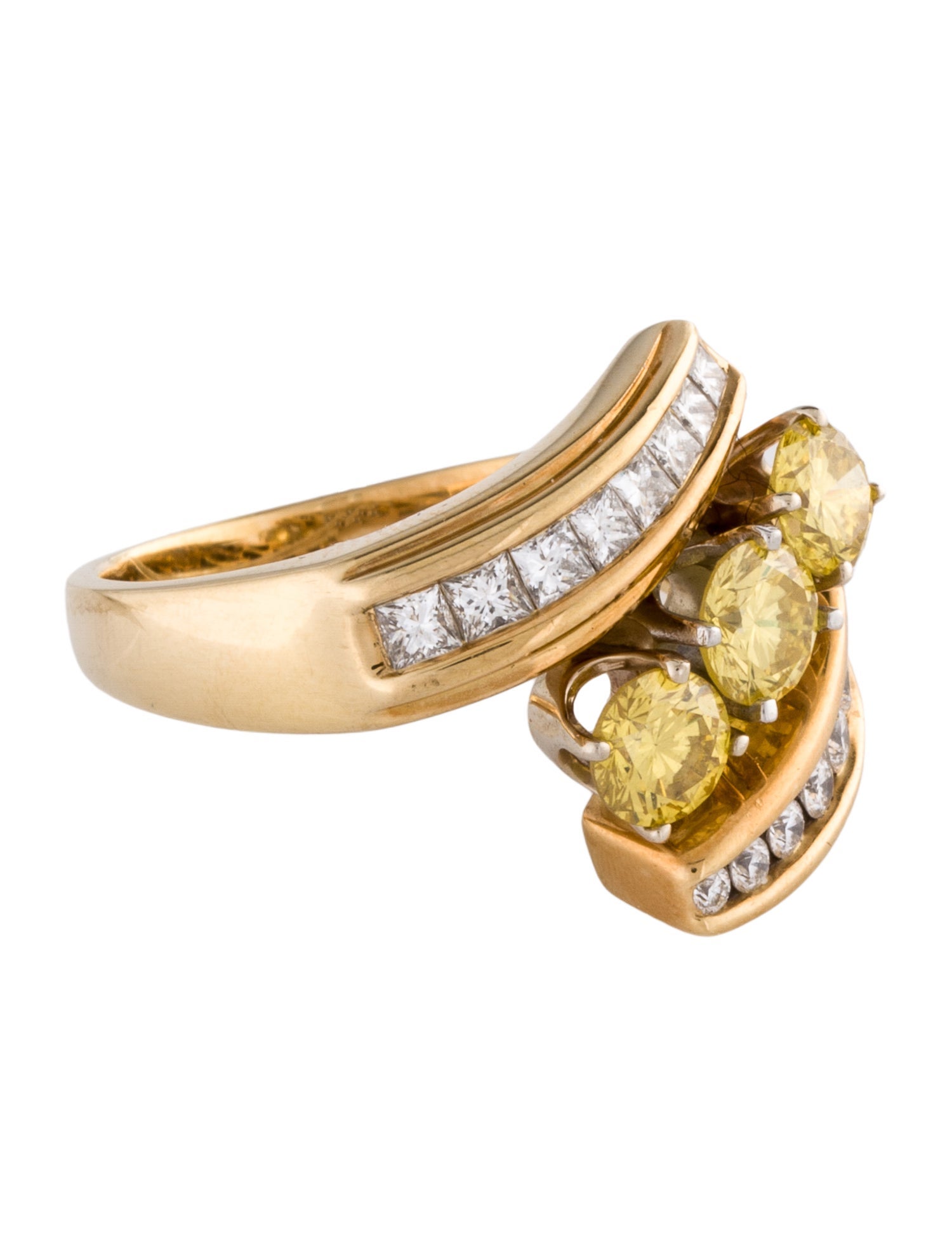 Ring 18K 2.06ctw Diamond Bypass Cocktail Ring