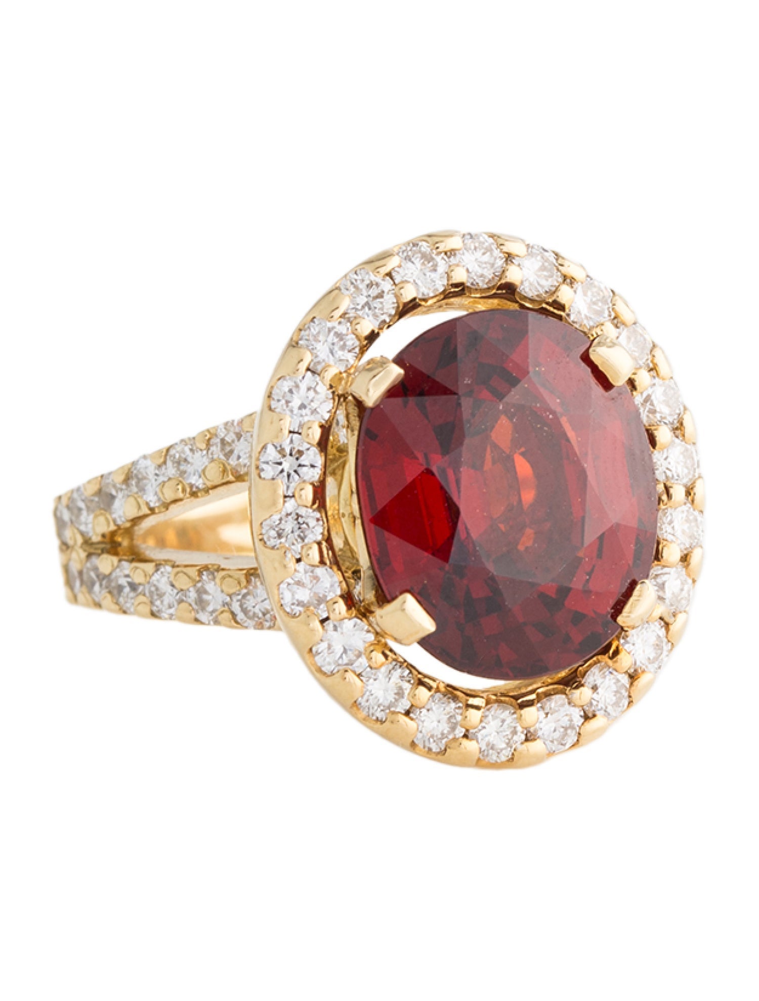 Ring 18K 9.72ct Garnet & Diamond Cocktail